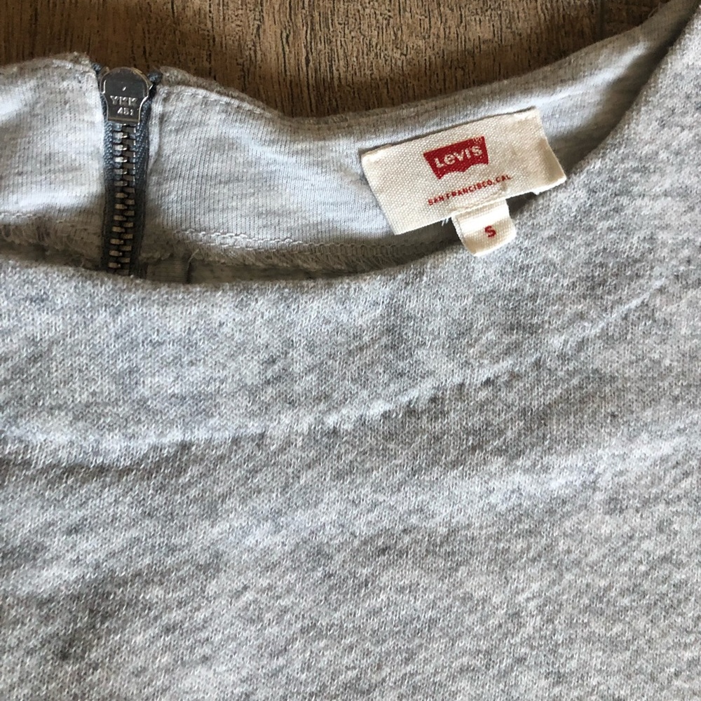 Levi’s sweater - Picture 3 of 4